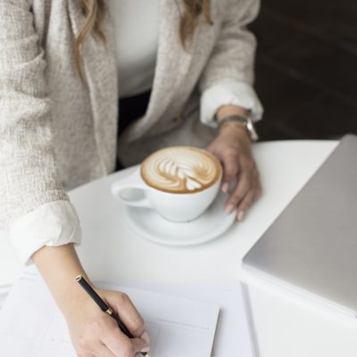 Cowork_Social-Squares_Styled-Stock_01300 Cowork_Social-Squares_Styled-Stock_01300